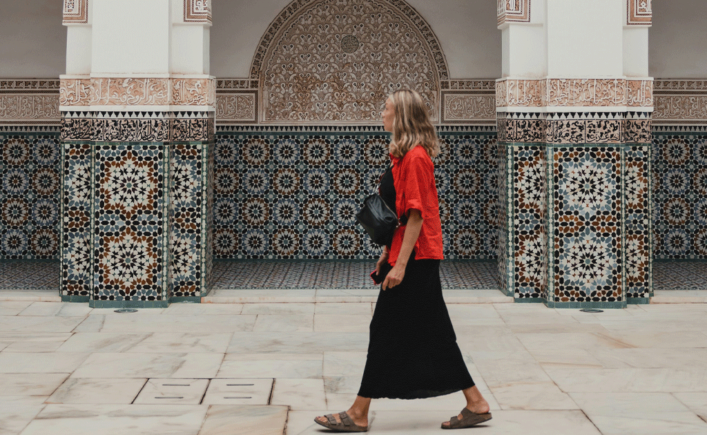 group vs private tour Morocco